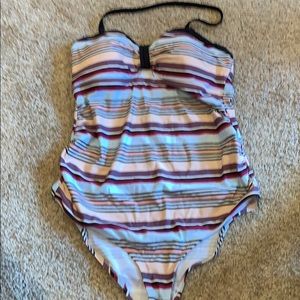 Jessica Simpson Maternity swimsuit-size M